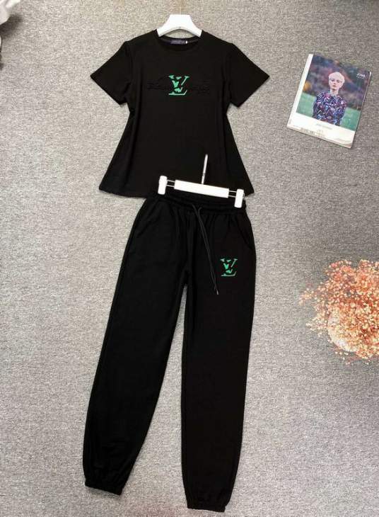 Picture of LV Shirt Pant Suits _SKULVS-2XL12yr39523718